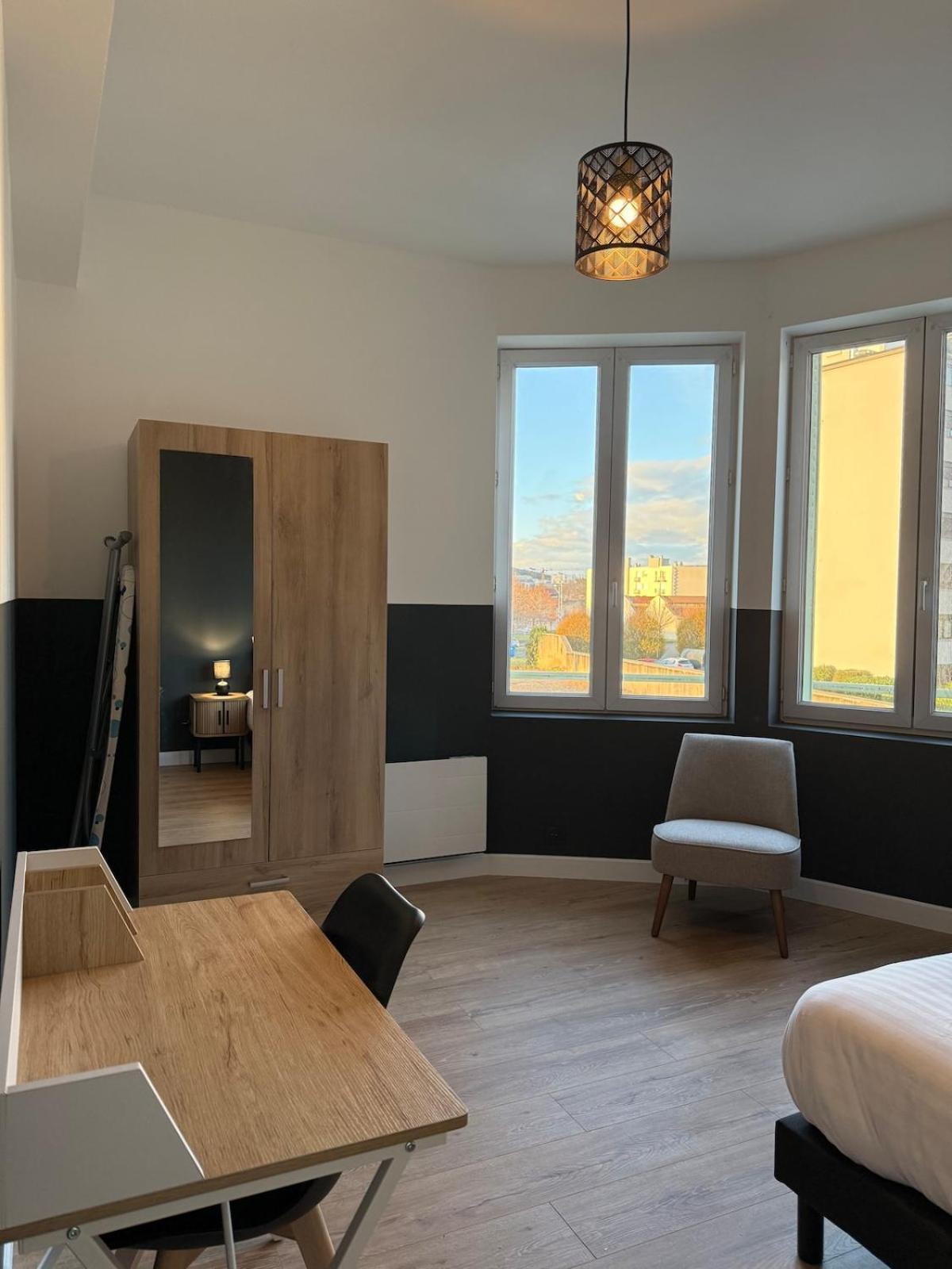 Le Paisible - Clim - 7 Personnes - Proche 1er Mai Appartement *